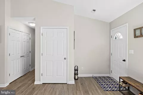 Entry Way - 8343 Wilderness Woods Ln, Rhoadesville, VA 22542 photo 1 of 3