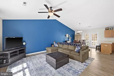 Entry Way - 8343 Wilderness Woods Ln, Rhoadesville, VA 22542 photo 2 of 3