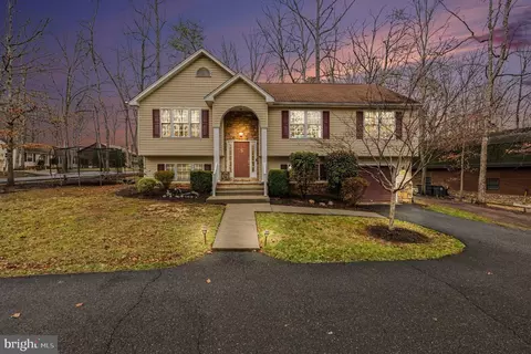 100 Nugget Dr, Locust Grove, VA 22508