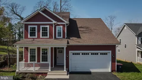 136 S Almond St, Orange, VA 22960