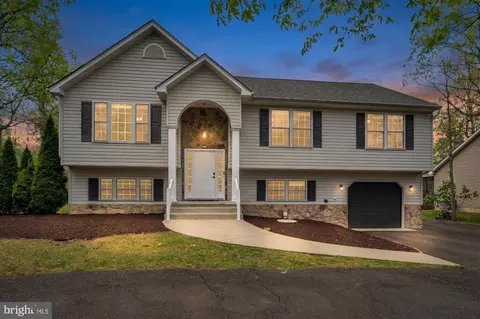 506 Yorktown Blvd, Locust Grove, VA 22508