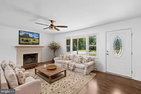 Living - 12157 Octonia Rd, Orange, VA 22960 photo 3 of 9