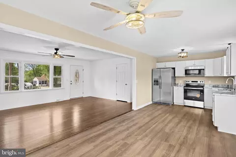 Living - 12157 Octonia Rd, Orange, VA 22960 photo 9 of 9