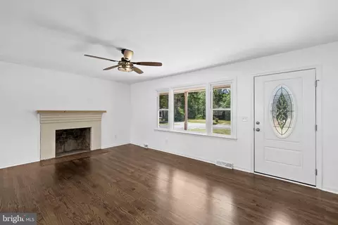 Living - 12157 Octonia Rd, Orange, VA 22960 photo 4 of 9