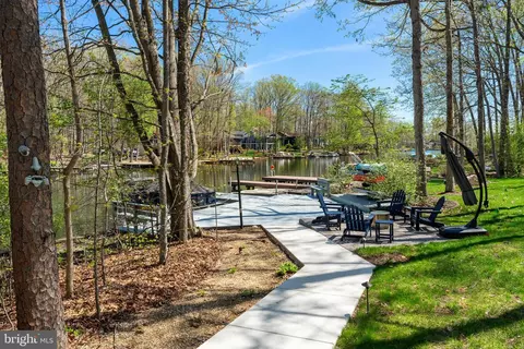 103 Hillside Dr, Locust Grove, VA 22508
