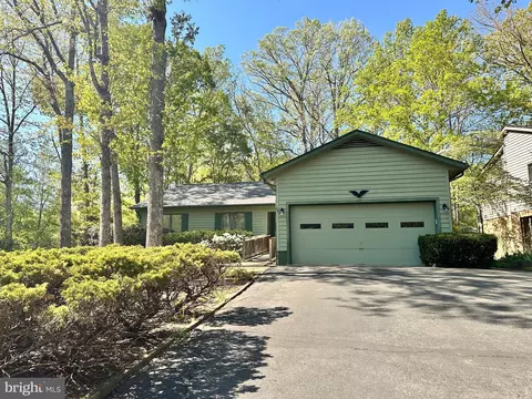 510 Birdie Rd, Locust Grove, VA 22508