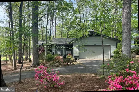 125 Fairway Dr, Locust Grove, VA 22508