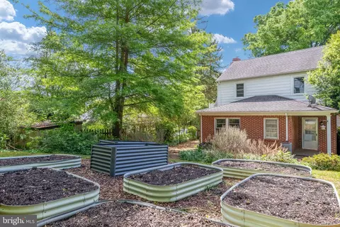 Exterior - 195 Dabney St, Orange, VA 22960 photo 15 of 16