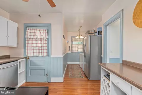 Entry Way - 195 Dabney St, Orange, VA 22960 photo 6 of 8