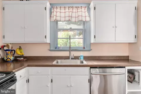 Kitchen - 195 Dabney St, Orange, VA 22960 photo 2 of 2