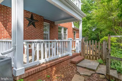 Exterior - 195 Dabney St, Orange, VA 22960 photo 10 of 16
