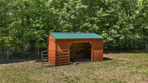 Exterior - 12467 Harbor Dr, Orange, VA 22960 photo 14 of 18
