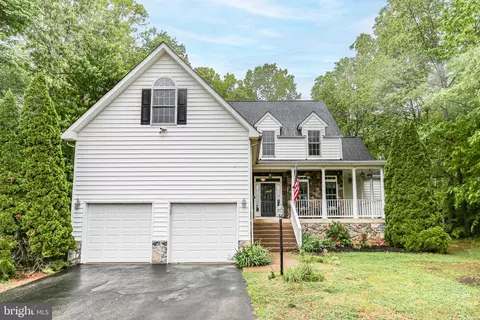 1472 Morris Pond Dr, Locust Grove, VA 22508