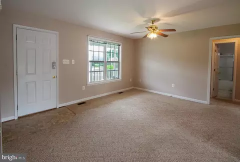 Living - 9379 Stonegate Ln, Rhoadesville, VA 22542 photo 1 of 2