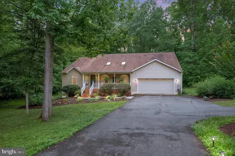2402 Lakeview Pkwy, Locust Grove, VA 22508