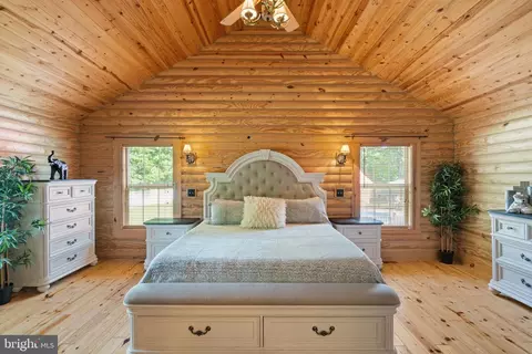 Bedroom - 25360 Kylies Ln, Rhoadesville, VA 22542 photo 1 of 7