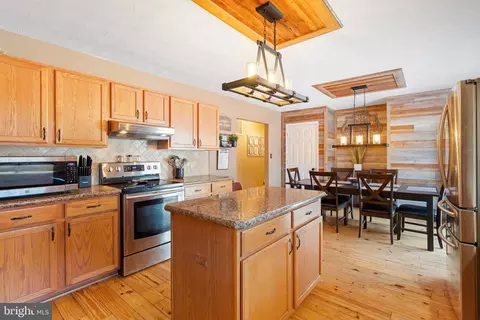 Kitchen - 25360 Kylies Ln, Rhoadesville, VA 22542 photo 5 of 6