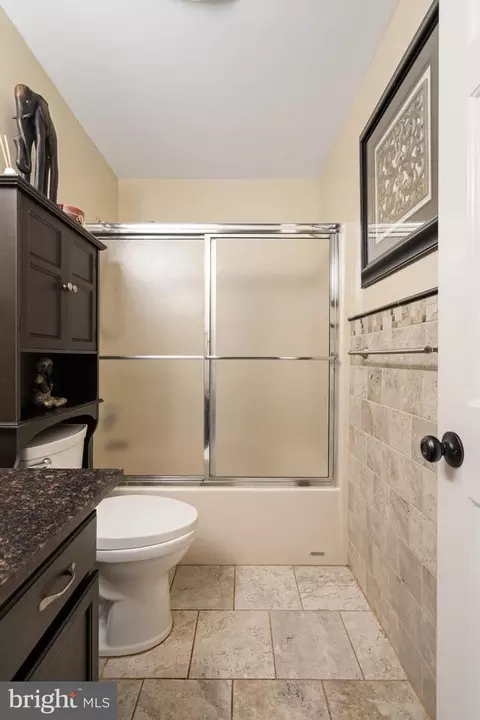 Bath - 25360 Kylies Ln, Rhoadesville, VA 22542 photo 3 of 3