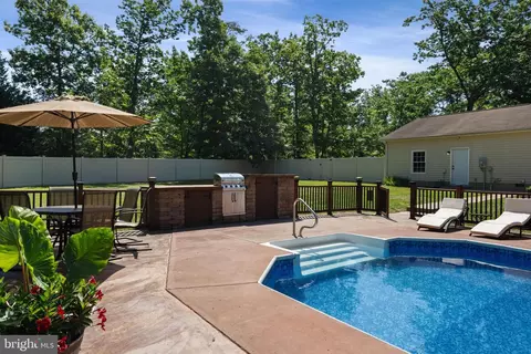 Exterior - 25360 Kylies Ln, Rhoadesville, VA 22542 photo 14 of 24