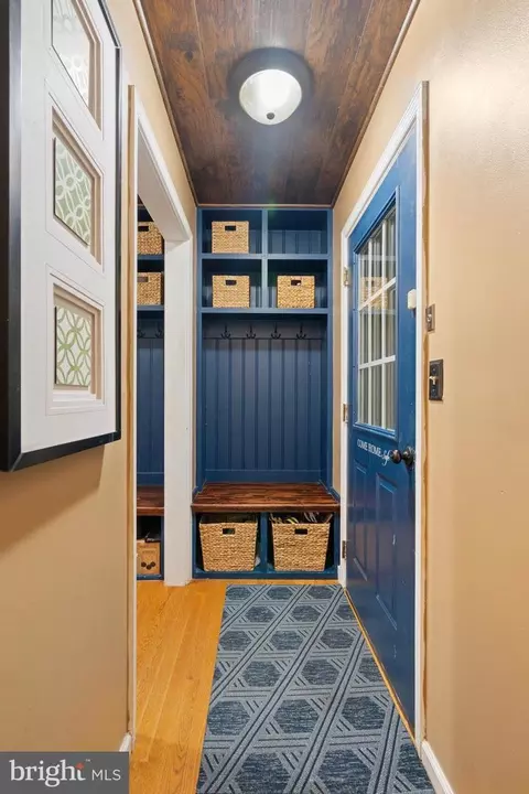 Entry Way - 25360 Kylies Ln, Rhoadesville, VA 22542 photo 1 of 5