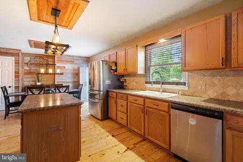 Kitchen - 25360 Kylies Ln, Rhoadesville, VA 22542 photo 6 of 6