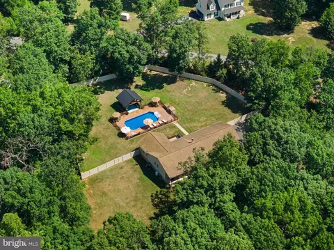 View/Area - 25360 Kylies Ln, Rhoadesville, VA 22542 photo 4 of 6