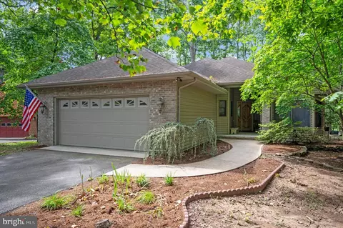 102 Marble Ct, Locust Grove, VA 22508
