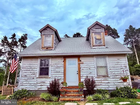 11505 May Ln, Orange, VA 22960