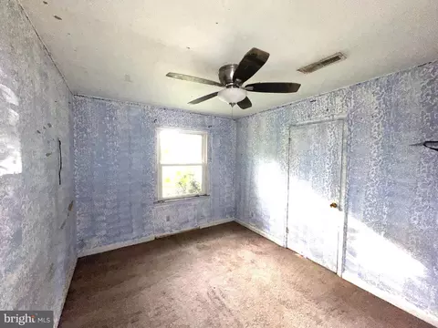 Bedroom - 5504 Burr Hill Rd, Rhoadesville, VA 22542 photo 1 of 3