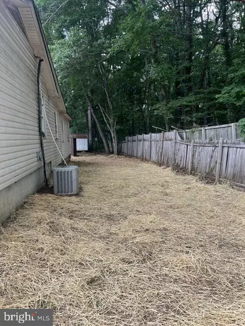 Exterior - 5504 Burr Hill Rd, Rhoadesville, VA 22542 photo 3 of 5