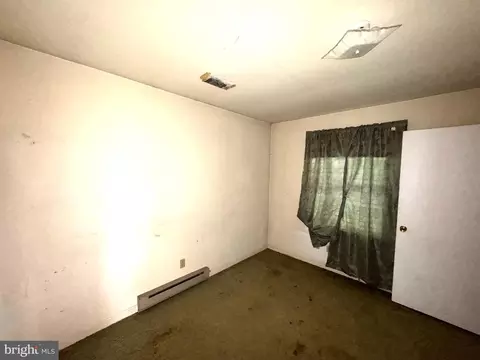 Bedroom - 5504 Burr Hill Rd, Rhoadesville, VA 22542 photo 3 of 3
