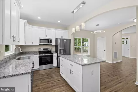 141 Yorktown Blvd, Locust Grove, VA 22508