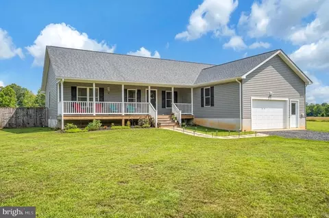 Exterior - 7295 Cornfield Ln, Rhoadesville, VA 22542 photo 3 of 7
