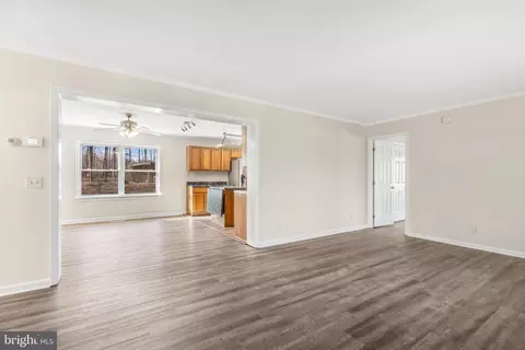 Living - 28494 Constitution Hwy, Rhoadesville, VA 22542 photo 1 of 4