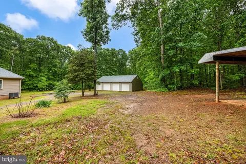 Exterior - 28494 Constitution Hwy, Rhoadesville, VA 22542 photo 9 of 13
