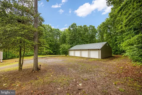 Exterior - 28494 Constitution Hwy, Rhoadesville, VA 22542 photo 10 of 13