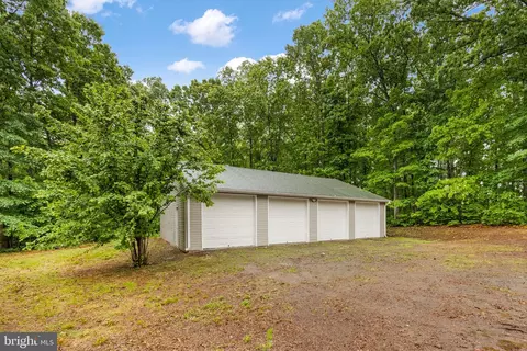 Exterior - 28494 Constitution Hwy, Rhoadesville, VA 22542 photo 11 of 13