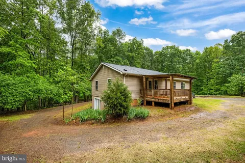 Exterior - 28494 Constitution Hwy, Rhoadesville, VA 22542 photo 7 of 13