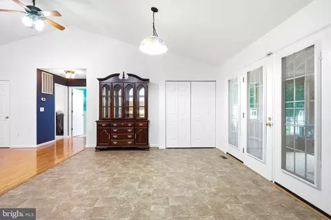 Entry Way - 25373 Jabo Ln, Rhoadesville, VA 22542 photo 2 of 5