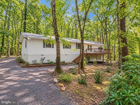 222 Creekside Dr, Locust Grove, VA 22508