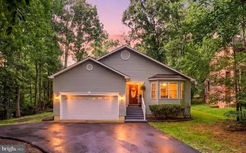 101 Harris Ct, Locust Grove, VA 22508
