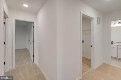 Entry Way - 626 Clover Ln, Orange, VA 22960 photo 4 of 7