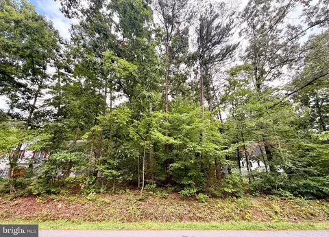 125 Yorktown Blvd, Locust Grove, VA 22508