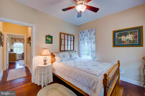 Bedroom - 6542 Pine Stake Rd, Culpeper, VA 22701 photo 6 of 10