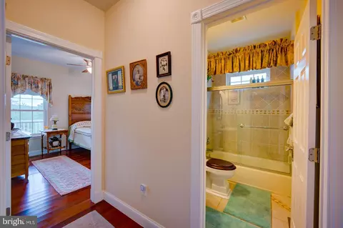 Entry Way - 6542 Pine Stake Rd, Culpeper, VA 22701 photo 5 of 7