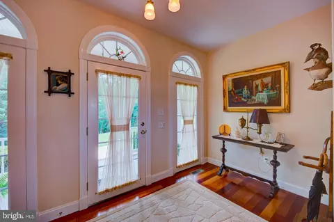 Entry Way - 6542 Pine Stake Rd, Culpeper, VA 22701 photo 2 of 7