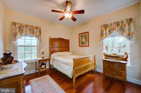 Bedroom - 6542 Pine Stake Rd, Culpeper, VA 22701 photo 7 of 10