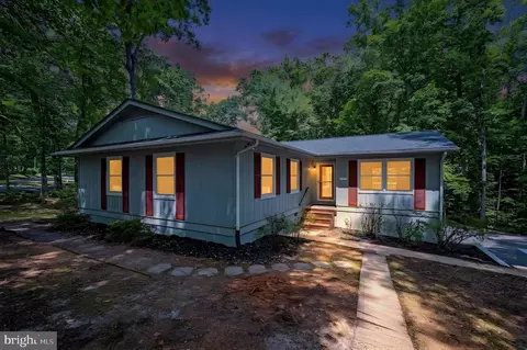 100 Tall Pines Ave, Locust Grove, VA 22508