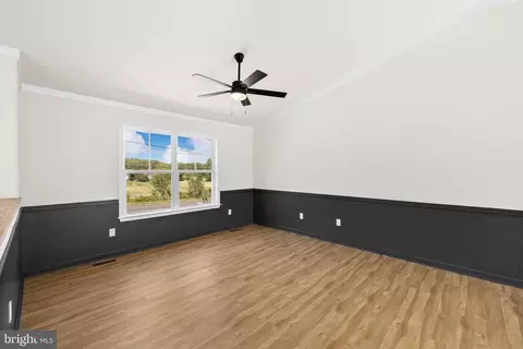 Living - 28264 Mine Run Rd, Rhoadesville, VA 22542 photo 2 of 2