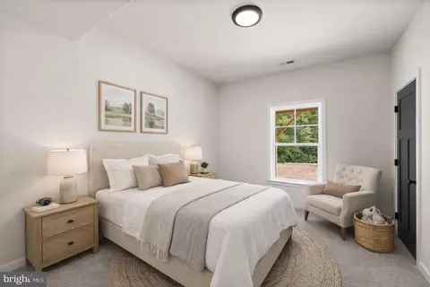 Bedroom - 28264 Mine Run Rd, Rhoadesville, VA 22542 photo 3 of 6